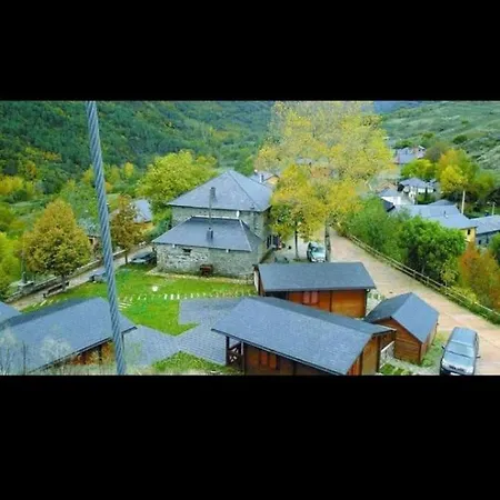 Peranzanes Bungalows Chalet