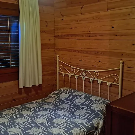 Peranzanes Bungalows *